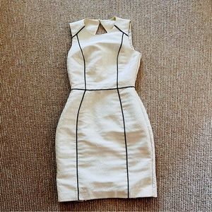 H&M Size 6 Off white/ Cream H&M Houndstooth Pattern Elegant Dress like New